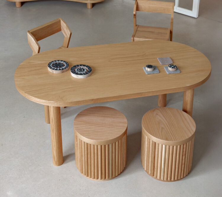 Oak Leni Oval Table