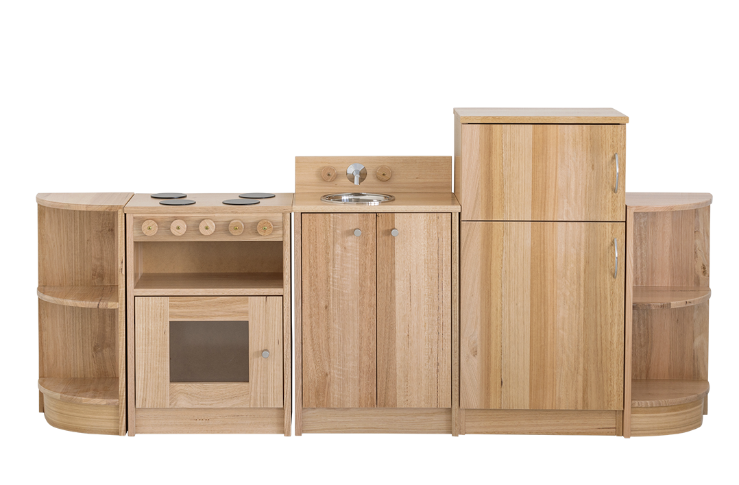 Tas Oak Kitchen Set, Fridge & Quarter Circles