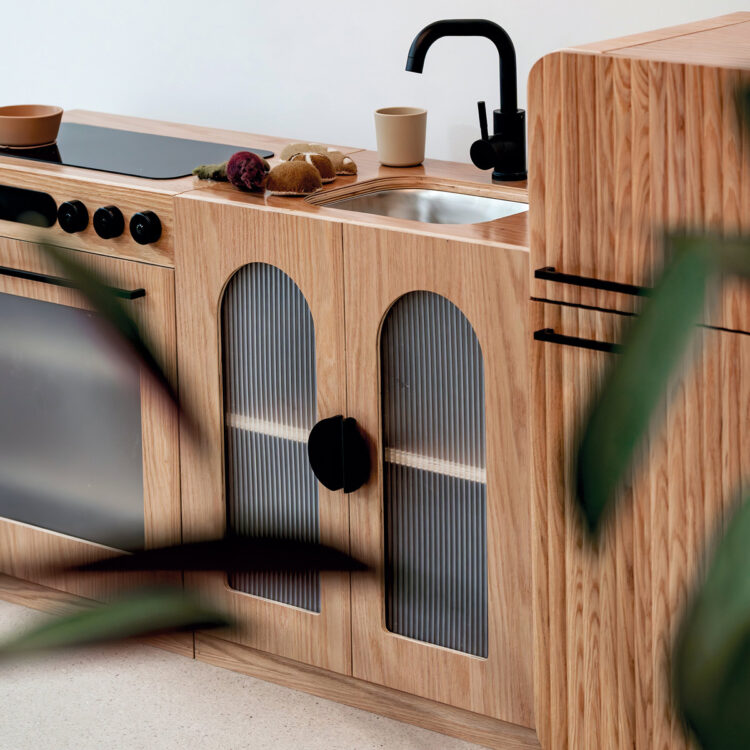 Oak Fluted Sink
