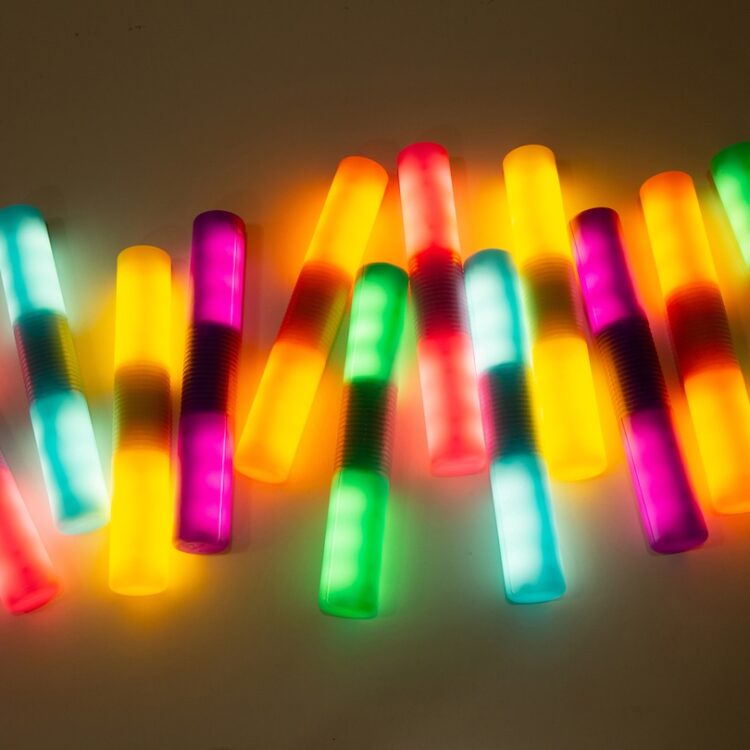 Light Up Glow Cylinders 12pc