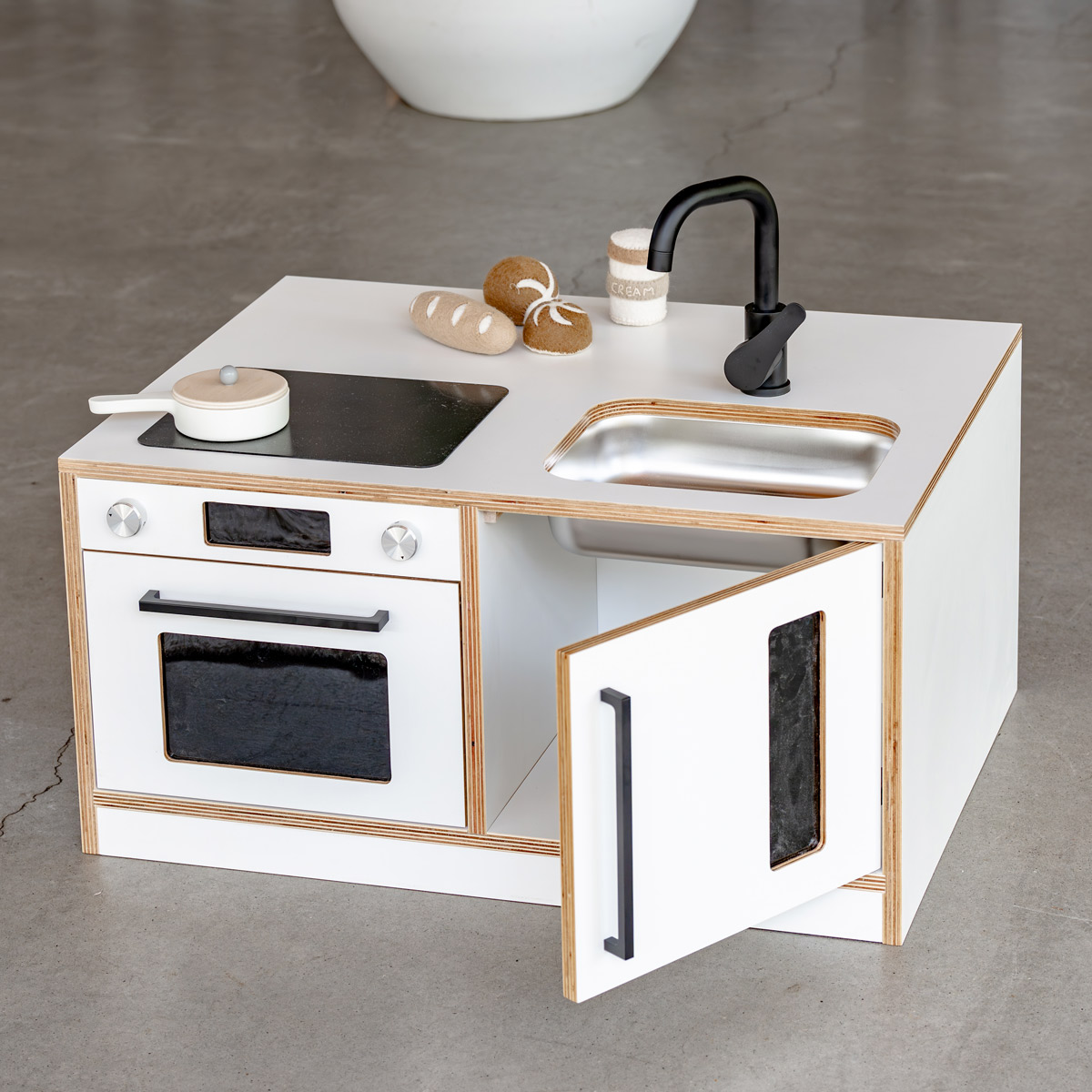 Kitchen & Breakfast Bar Baby
