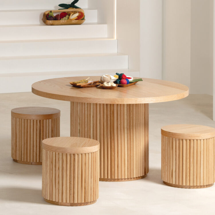 Oak Fluted Round Table
