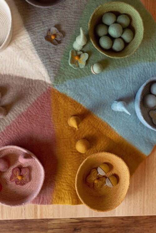 90cm Felt Mat Earth Rainbow