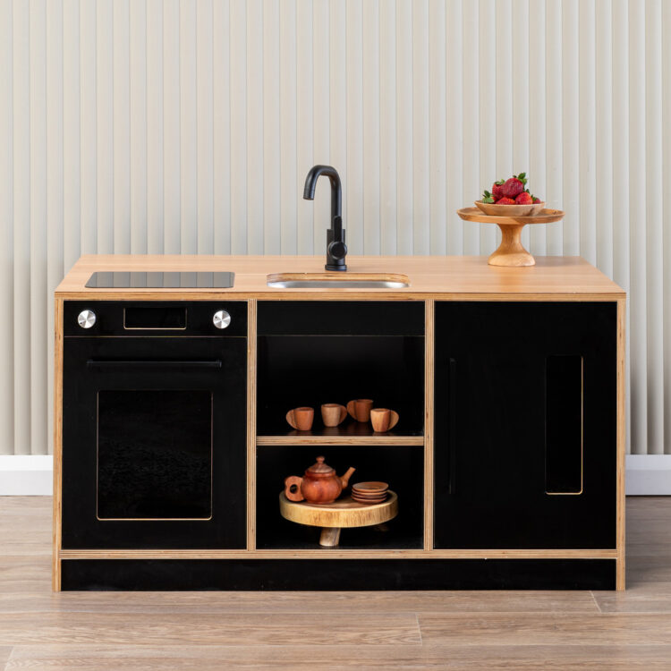 Kitchen & Breakfast Bar Kinder