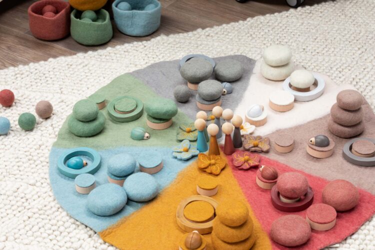 Felt Balls & Bowls Earth 48pc
