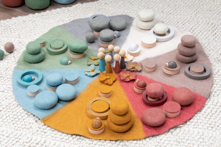 Earth Wood Felt Discs 21pc