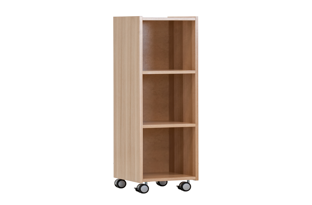 Vic Ash Veneer Locker