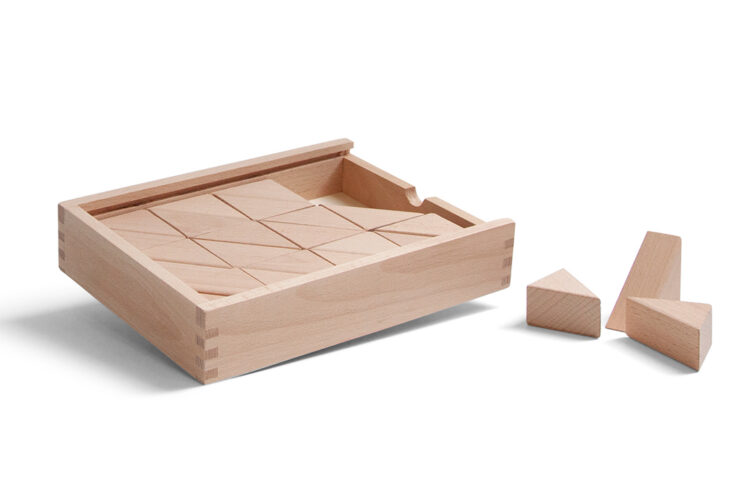 Wooden Triangles Large 24pc