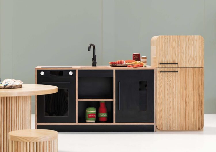 Black Kinder Kitchen with Oak Fluted Fridge